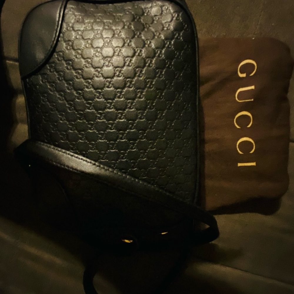 Auth. Gucci crossbody